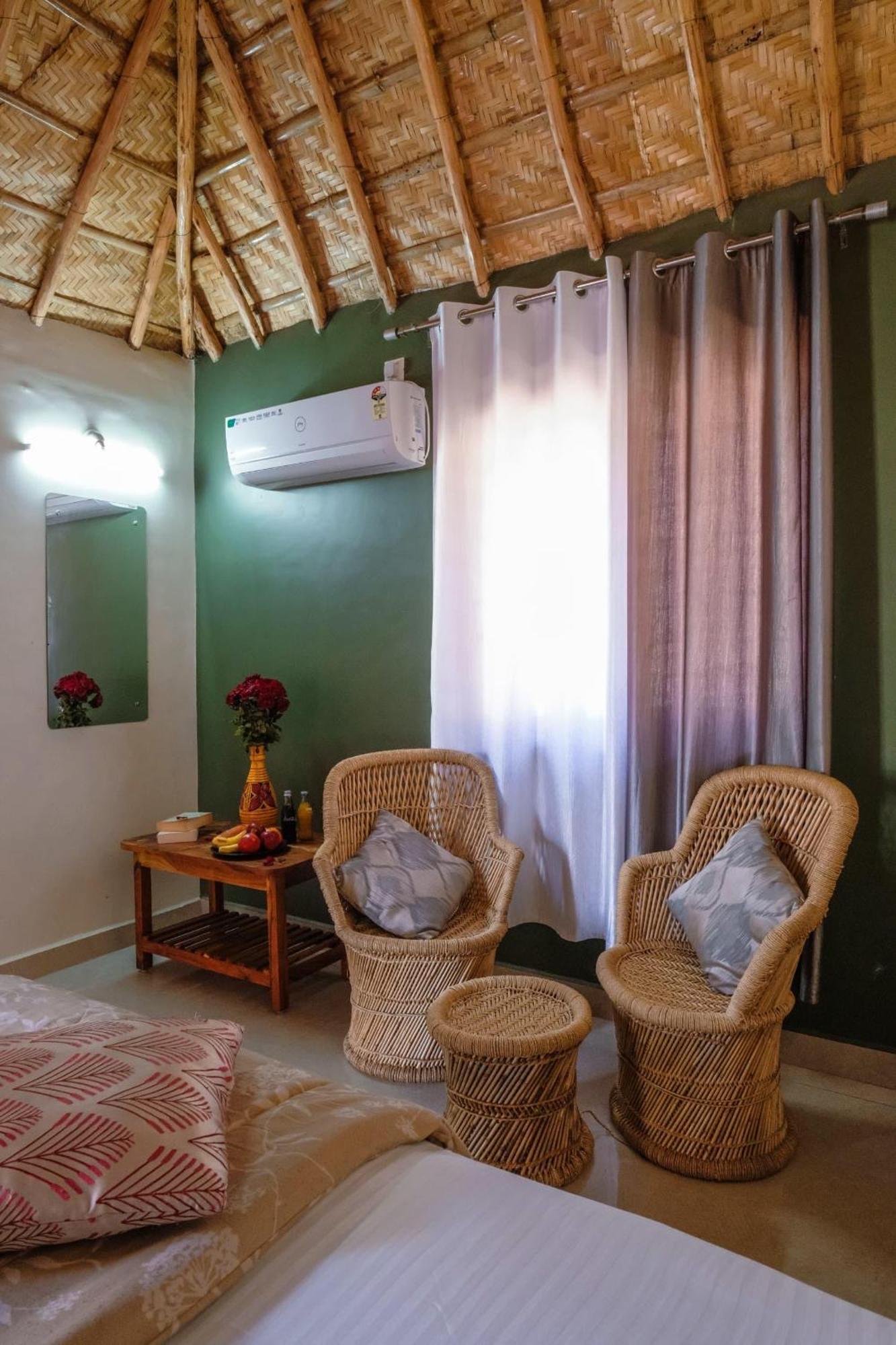 The Hideout Cottage And Restaurant Hampi Ngoại thất bức ảnh