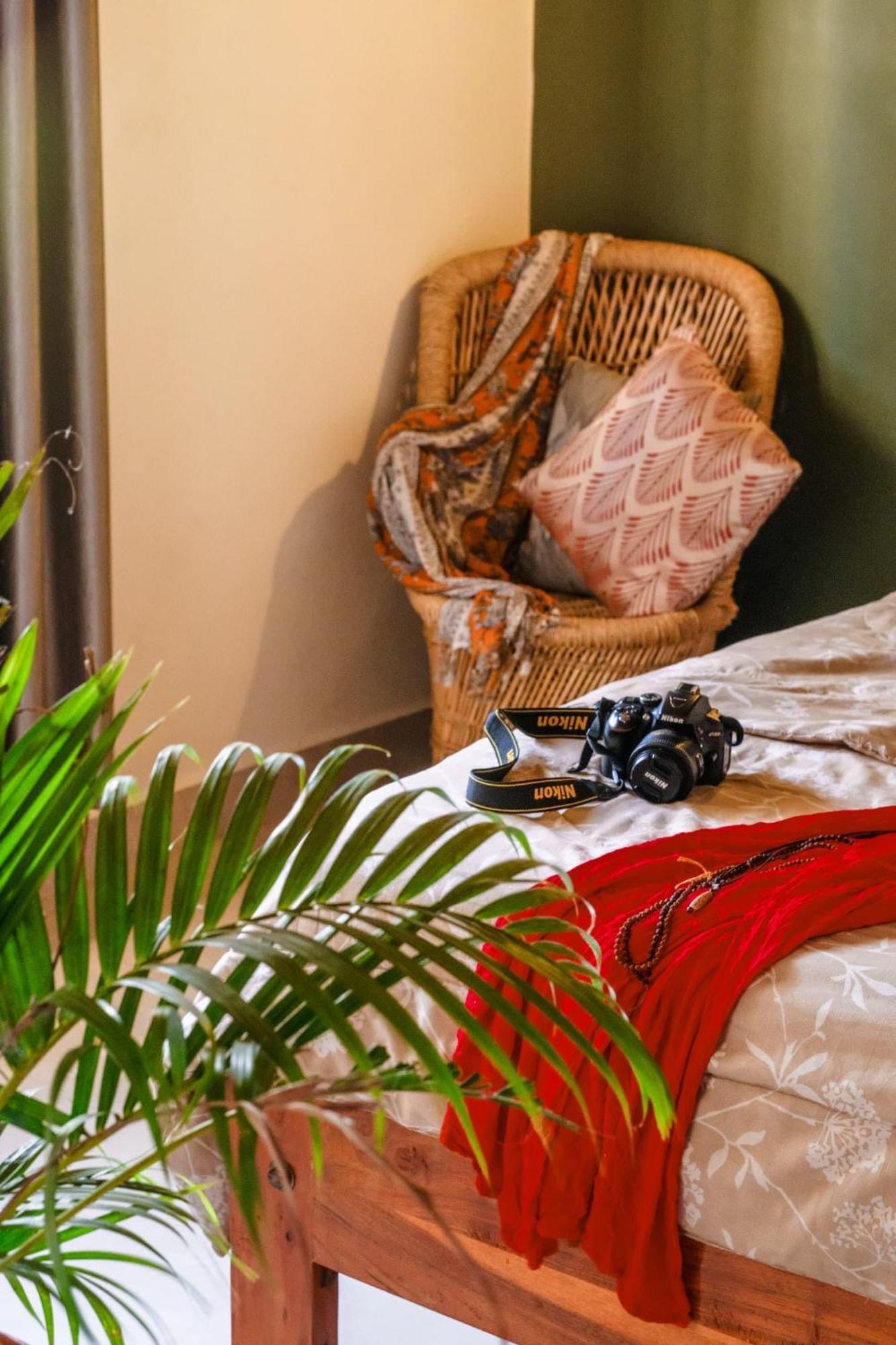The Hideout Cottage And Restaurant Hampi Ngoại thất bức ảnh