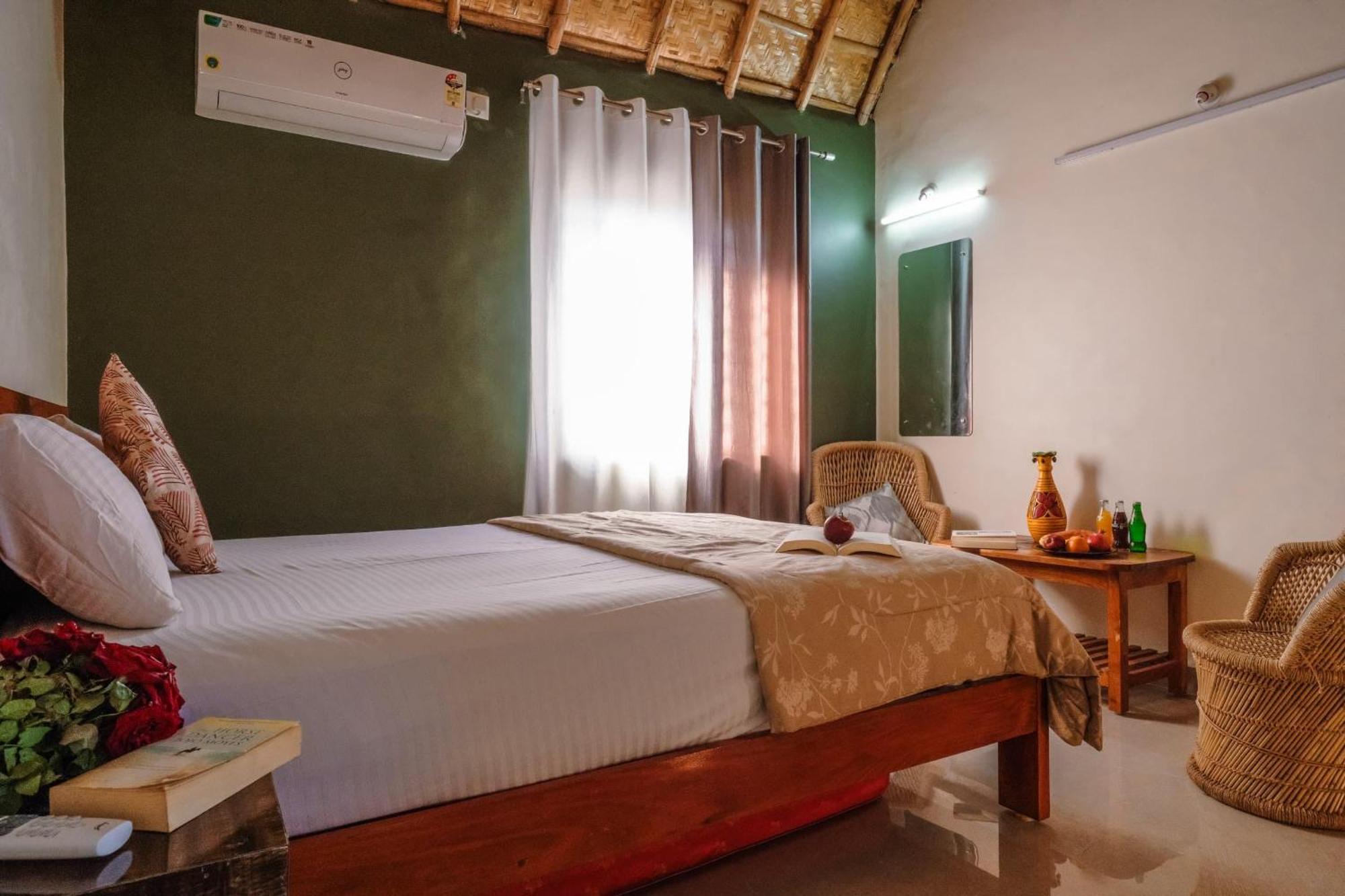 The Hideout Cottage And Restaurant Hampi Ngoại thất bức ảnh