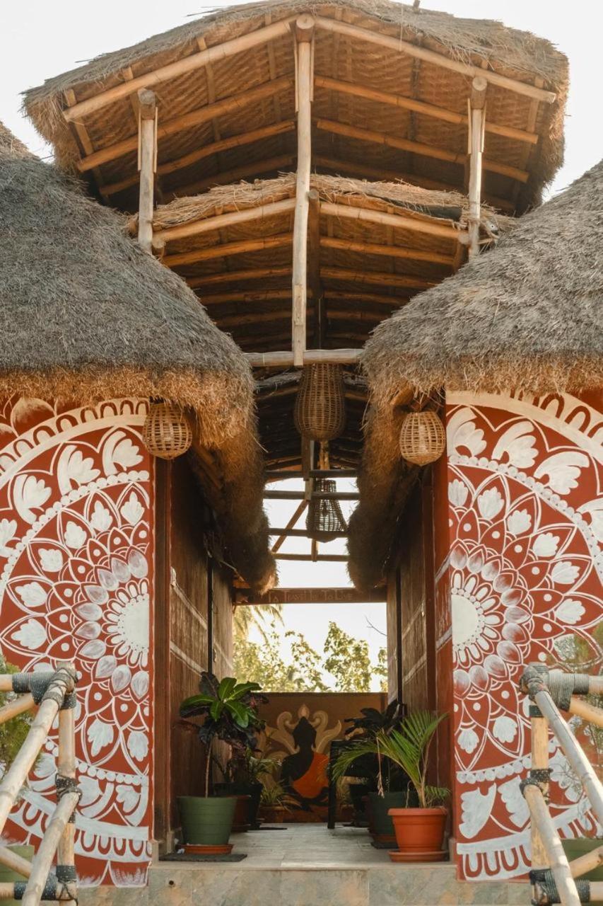 The Hideout Cottage And Restaurant Hampi Ngoại thất bức ảnh